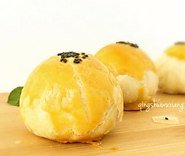 24鲜肉蛋黄酥(鲜肉蛋黄月饼)的做法