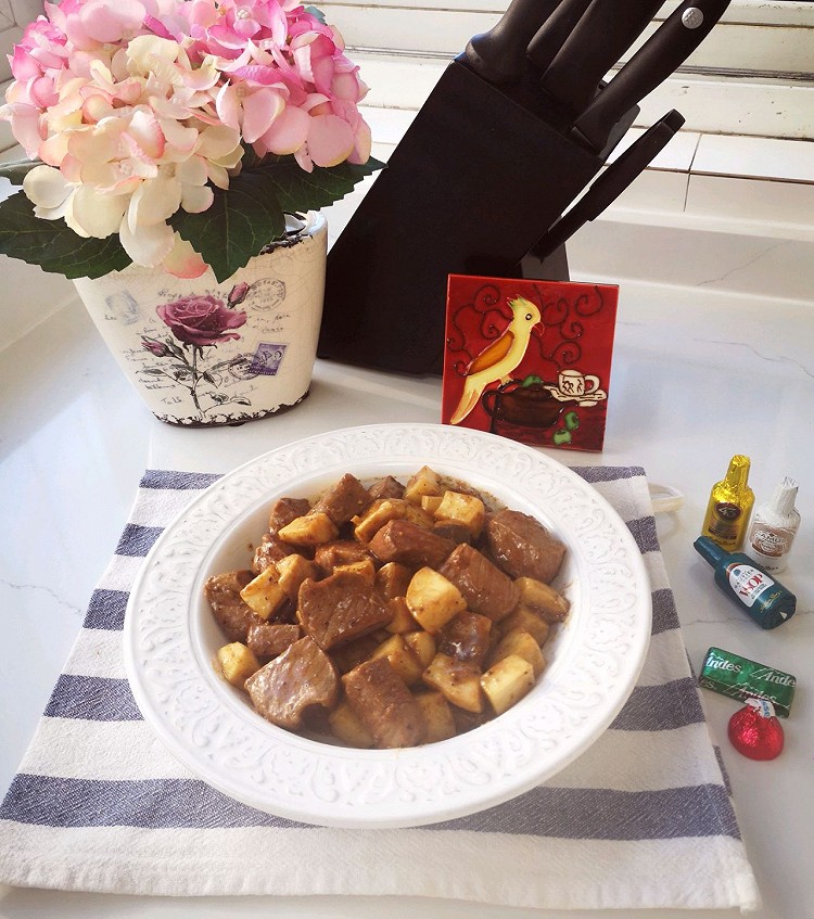鲍菇黑椒牛肉粒的做法