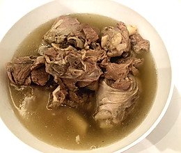 #年饭要飘香，就用外婆乡#清汤带骨羔羊肉的做法