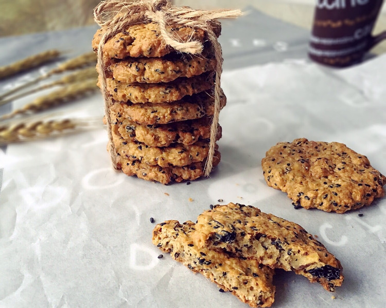 高纤低脂的黑芝麻燕麦饼干的做法