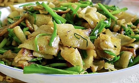炒饹馇，炒咯吱张家口绿豆面的做法