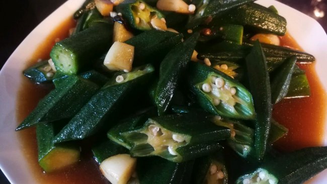 大蒜烧秋葵~健康又美味的做法