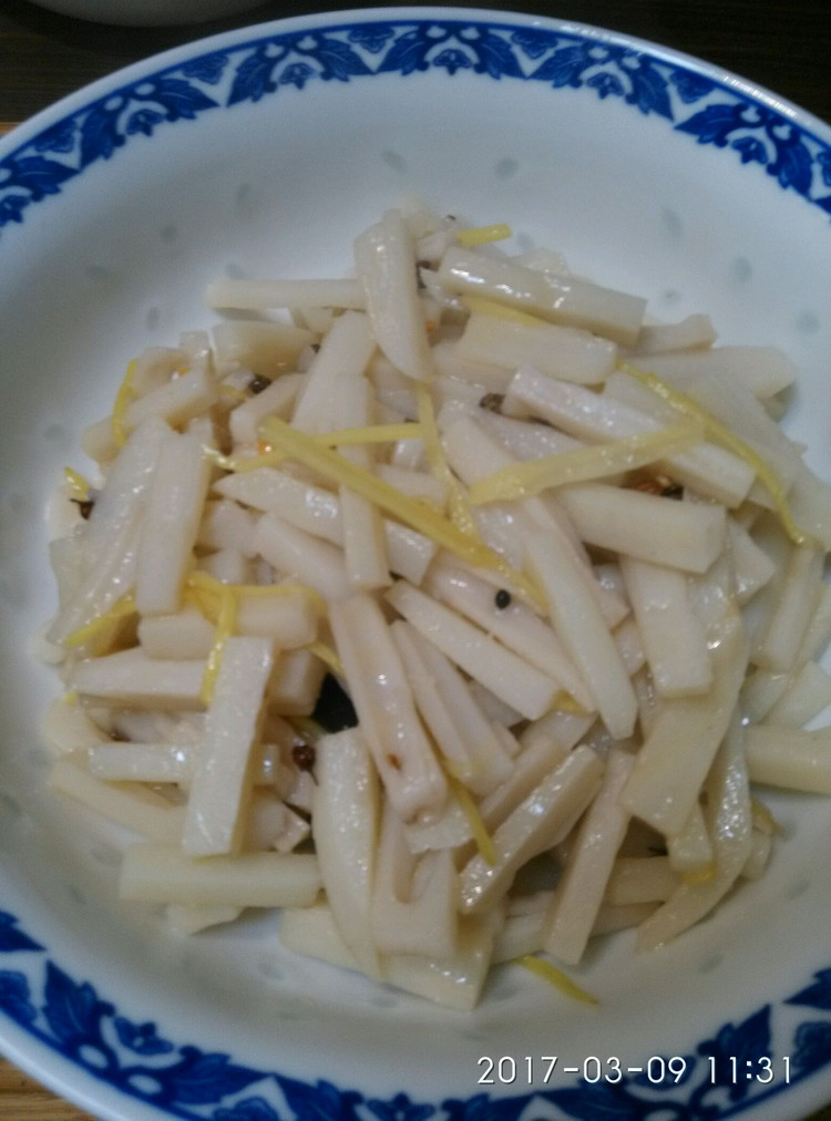 翠炒藕条（家常菜系列）的做法