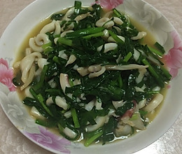 鱿鱼炒韭菜的做法