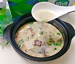 鲤鱼炖豆腐，超美味的做法
