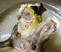 炖羊腿的做法