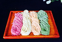 #餐桌上的春日限定#缤纷手擀面的做法