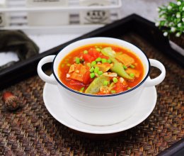 #春季减肥，边吃边瘦#番茄香干烩丝瓜的做法