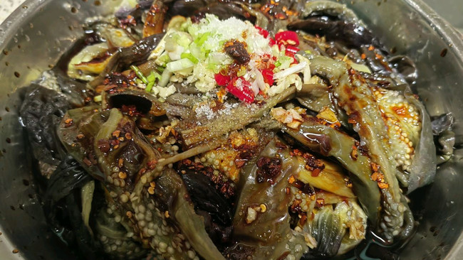 凉拌茄子的做法