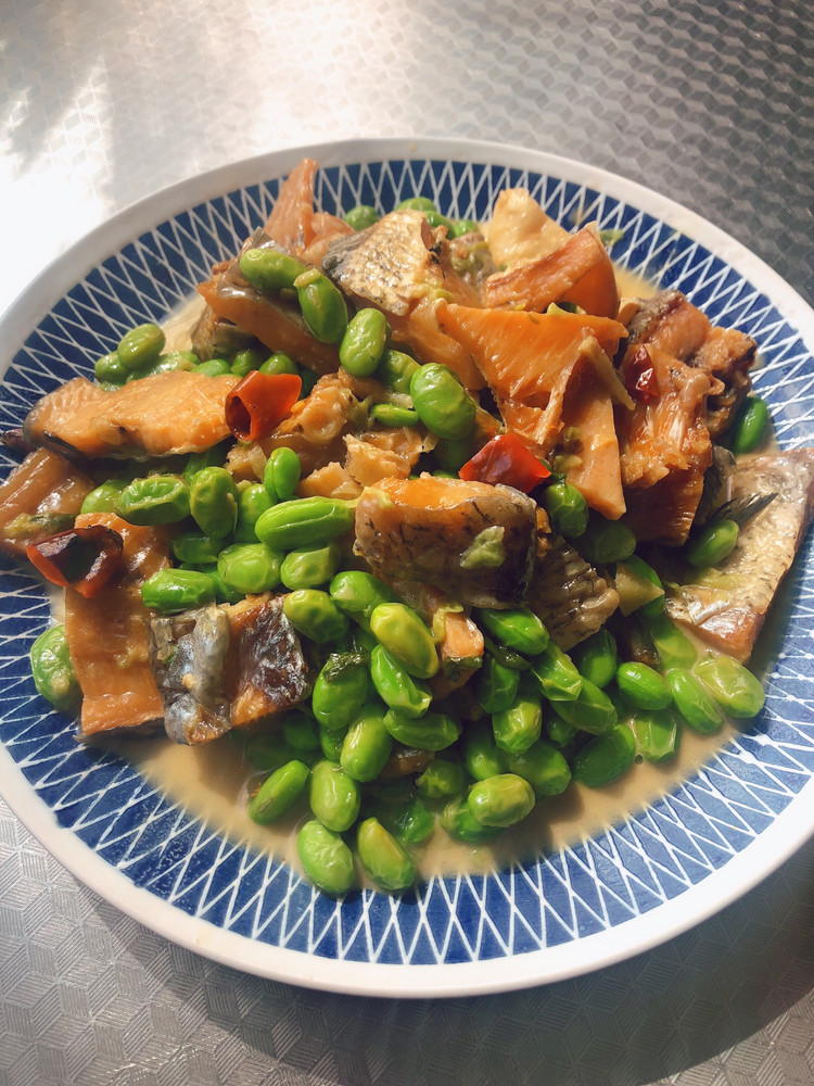 咸鱼毛豆的做法