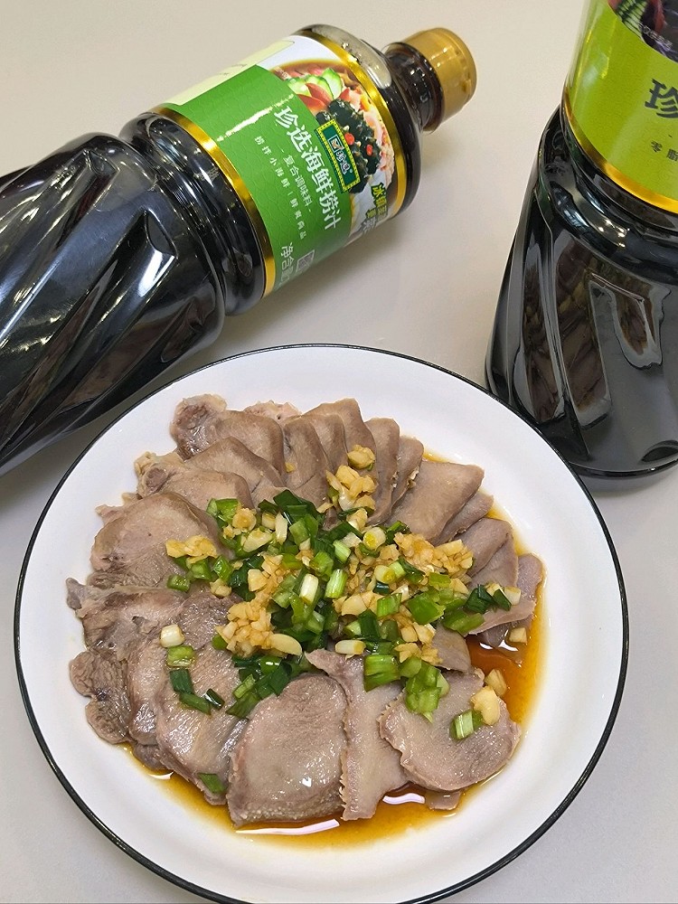 捞汁猪舌的做法