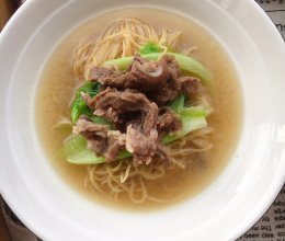 #夏至日，大口吃面#上汤牛肉面的做法