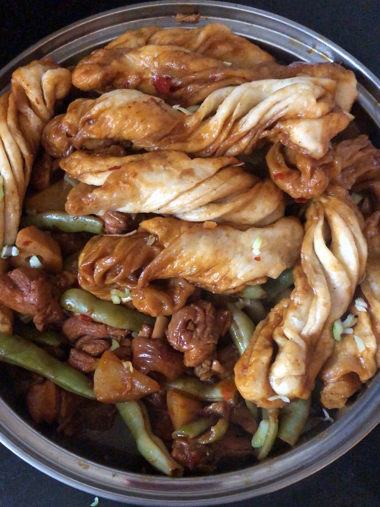 一锅出//鸡腿肉炖豆角土豆一锅出的做法