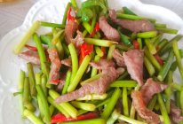 #味达美·名厨汁味正当夏#蒜薹炒牛肉的做法