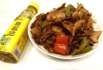 肉片炒素耳的做法