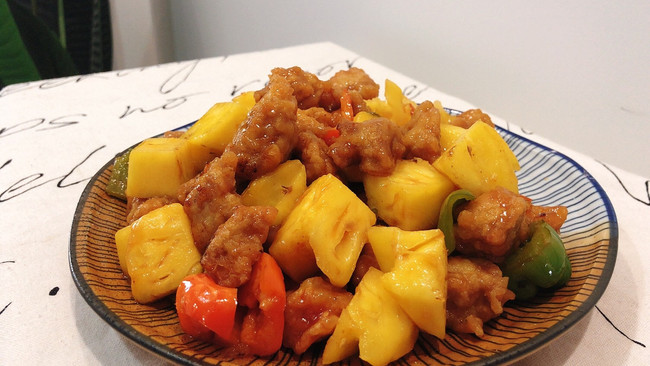 #餐桌上的春日限定#吃一次就忘不了，菠萝咕咾肉的做法