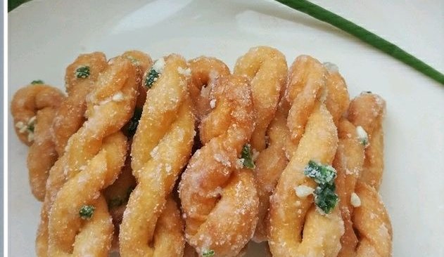 香葱糖霜麻花的做法