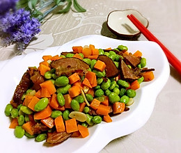 青豆炒腊肉的做法