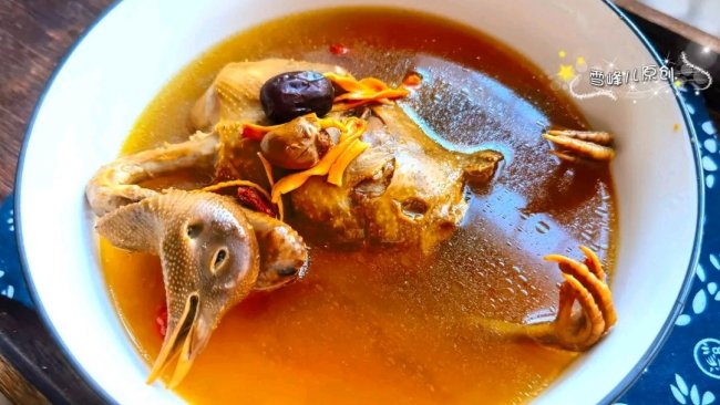 #感恩节为TA做顿饭#菌菇鸽子汤的做法