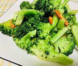 清炒西兰花的做法