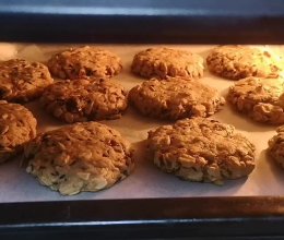 美味健康的燕麦黑芝麻饼干的做法