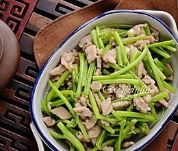 地瓜梗炒肉的做法