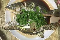 清蒸鳜鱼、小鲤鱼的做法