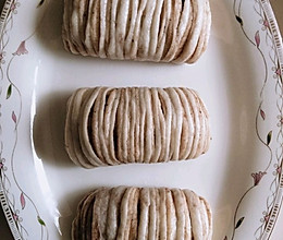 玫瑰豆沙花卷的做法