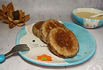 #换着花样吃早餐#消耗酒酿的好去处——红豆酒酿青稞饼的做法