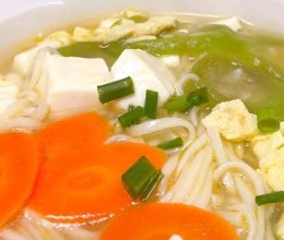 丝瓜豆腐鸡蛋面的做法