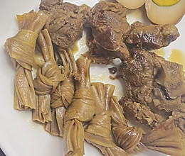 辣卤猪脊骨的做法