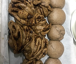 黑麦粉馒头和没卷好的花卷的做法
