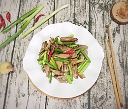 蒜苔炒干子乌的做法