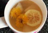 降火雪梨菊花茶的做法