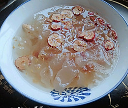 桃胶皂角米养颜糖水的做法