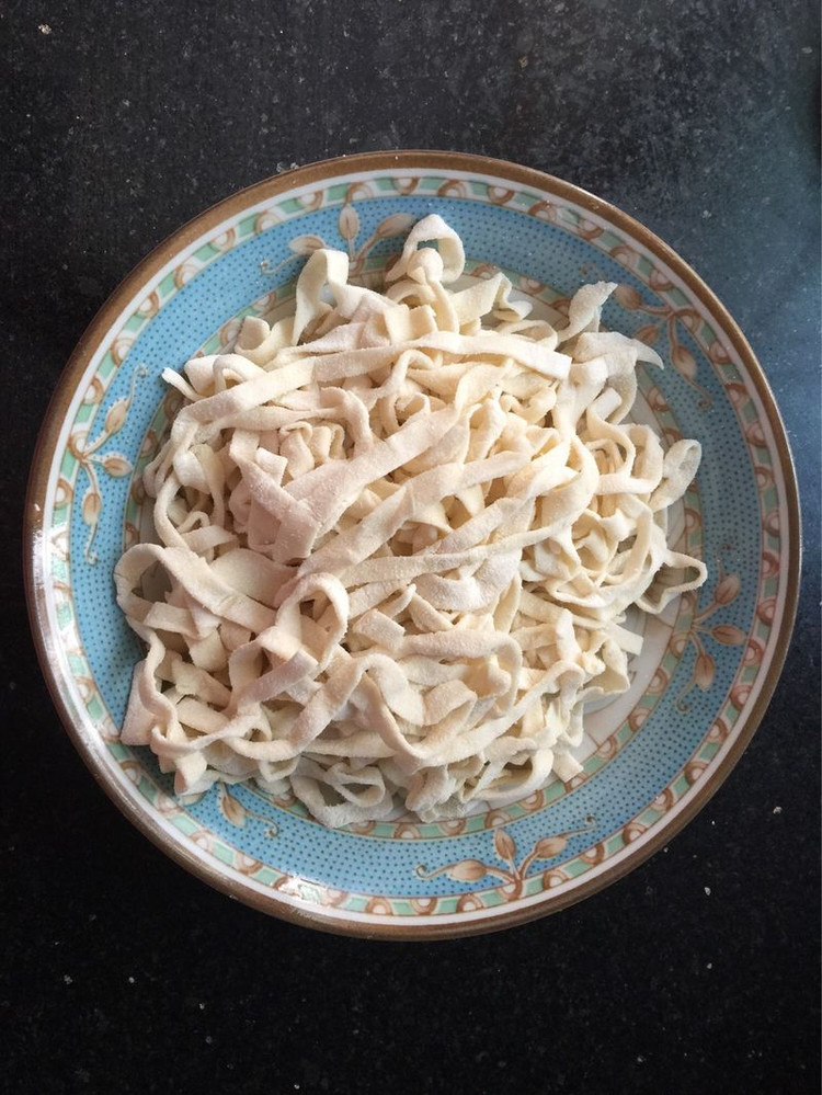 馄饨皮～饺子皮～手擀面皮～的做法