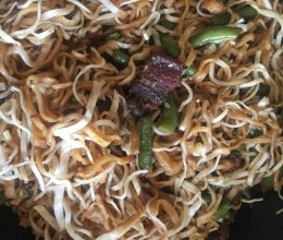 腌猪肉焖面的做法
