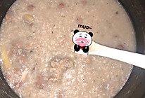 筒骨花生粥的做法