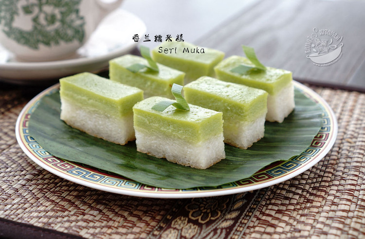 娘惹糕点【Seri Muka 香兰糯米糕】的做法