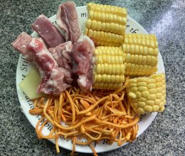 虫草花玉米排骨汤的做法