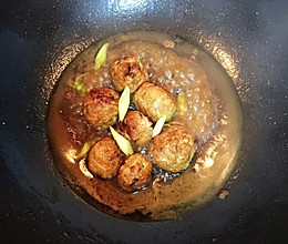 红烧肉圆的做法