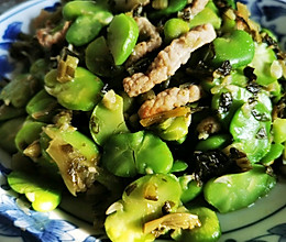 蚕豆瓣炒雪菜的做法