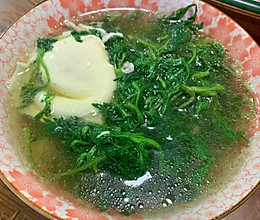 艾叶煮鸡蛋的做法