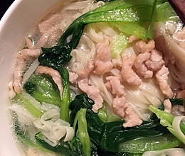 家常肉丝菜汤面的做法