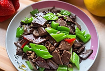 #春日露营#必吃!爆汁炒羊血,香辣过瘾的做法