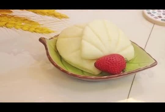 暄软又快手的荷叶饼，万物皆可夹的做法