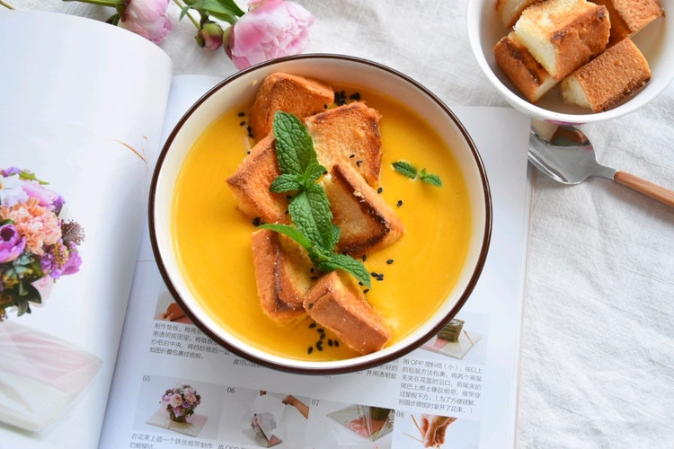 加料版奶油南瓜浓汤的做法