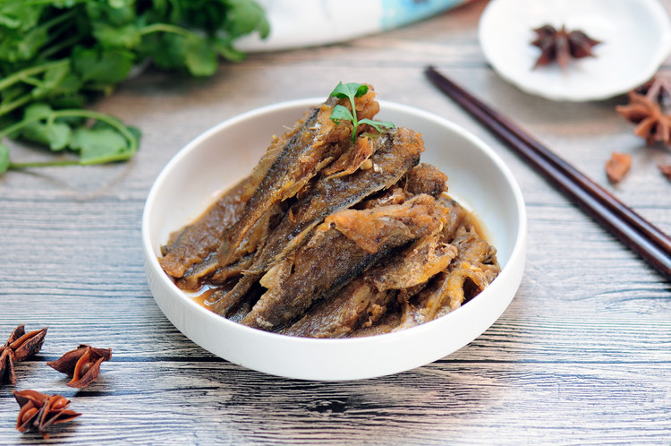 自制小黄鱼罐头 吃出了童年的鱼罐头味儿的做法