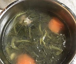 西洋菜陳肾猪骨汤的做法