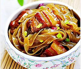 【猪肉炖粉条】的做法